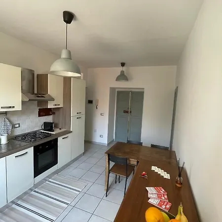 A Due Passi Dal Centro Apartment *