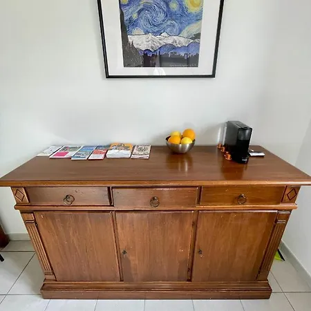 A Due Passi Dal Centro Apartment *