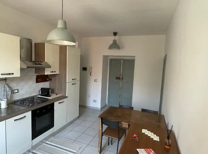 A Due Passi Dal Centro Apartment *